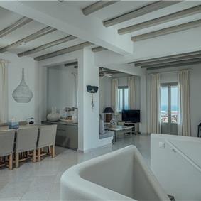 4 bedroom villa with pool, Paros, sleeps 8